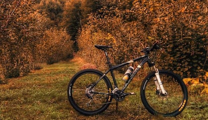 Bicicleta de monta&ntilde;a