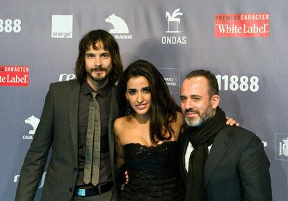 Los protagonistas de la serie de Televisión Española 'Águila Roja', David Janer, Inma Cuesta y Javier Gutiérrez.