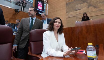 La presidenta de la Comunidad de Madrid, Isabel Díaz Ayuso, durante un pleno en la Asamblea de Madrid, a 16 de marzo de 2023, en Madrid.