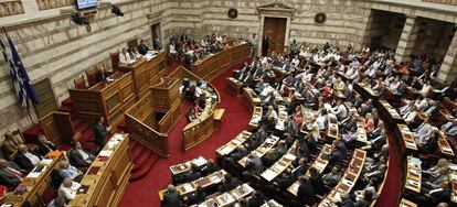 El primer ministro griego, Alexis Tsipras, en la sede del Parlamento, en Atenas (Grecia).