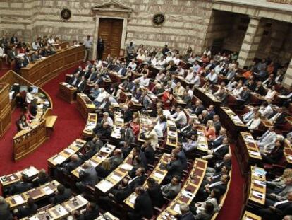 El primer ministro griego, Alexis Tsipras, en la sede del Parlamento, en Atenas (Grecia).