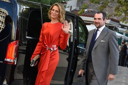 Tatiana Blatnik y el prncipe Nicols en la boda del prncipe Felipe de Grecia, en octubre de 2021. 