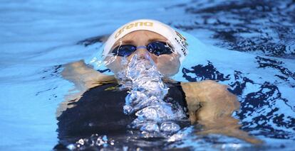 La húngara Katinka Hosszu compite en la semifinal femenina de natación.