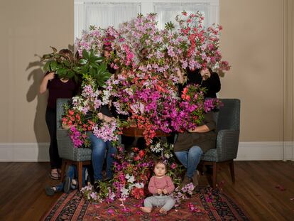 'Lucy con Azaleas', 2018.
