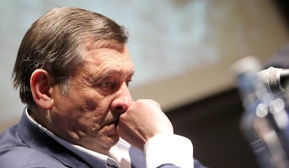 José Rivas Fontán presenta sus memorias en el Teatro Principal de Pontevedra.