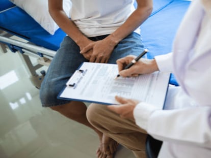 Sueros orales: el estándar médico que salva vidas frente a bebidas azucaradas