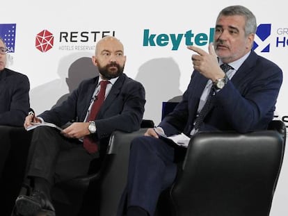 Juan Alfaro, presidente de Renfe; Luis Gallego, presidente ejecutivo de Iberia; Jaime García Legaz, presidente de Aena y Adolfo Utor, presidente de Balearia.