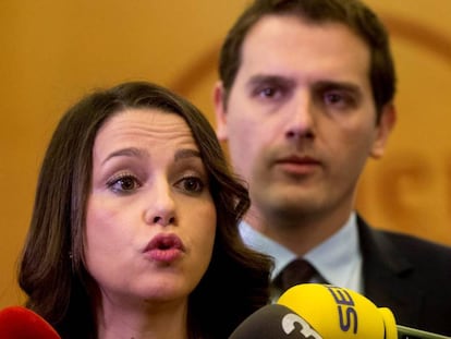 In&eacute;s Arrimadas y Albert Rivera, el martes en una reuni&oacute;n con empresarios en Barcelona.