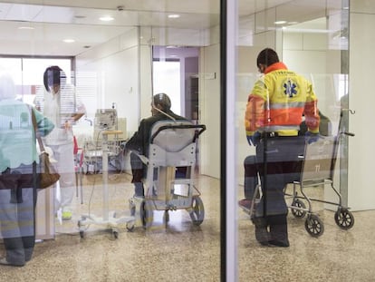 Entrada d'urgències de l'hospital de Bellvitge, en una foto d'arxiu.