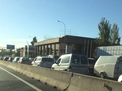 Cars on Madrid’s A-6 freeway on Thursday morning.