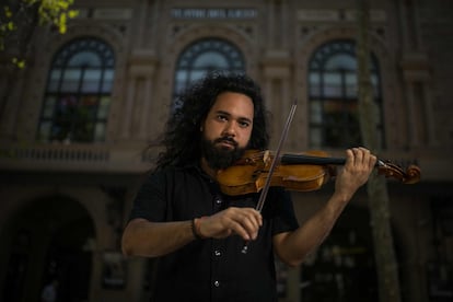 Raúl Suárez tuvo claro desde pequeño que debía salir de Venezuela para desarrollar su carrera como músico