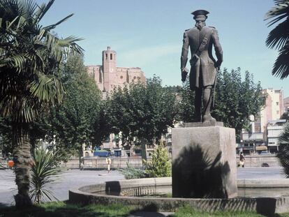 Estàtua de Gaspar de Portolà, a Balaguer.