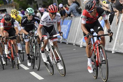 Contador intenta responder al ataque de Porte en el repecho de Longwy, tercera etapa del Tour.