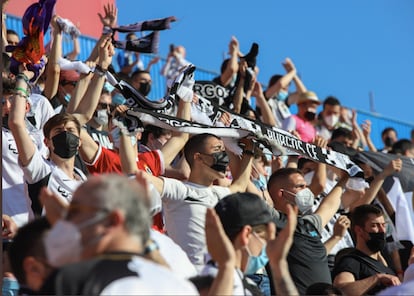 Aficionados del Burgos CF durante un partido de la pasada temporada.