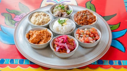 Restaurante mexicano en Madrid La Mordida, diferentes guisos mexicanos para hacer tacos