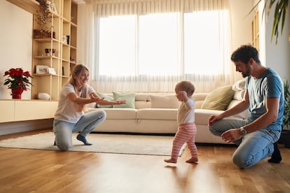 Los padres y madres faro respetan y aceptan la evolución y el desarrollo del niño.