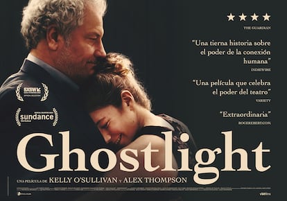 Cartel promocional de 'Ghostlight, una película de Kelly O'Sullivan y Alex Thompson que se estrena en cines el 28 de marzo.