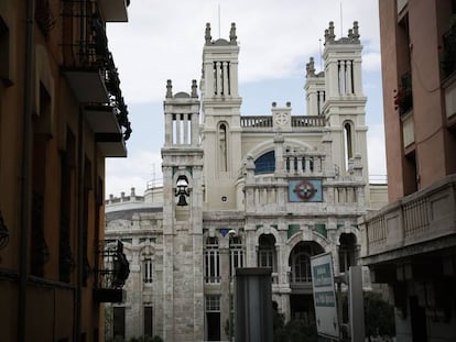 Hospital de Jornaleros de Maudes, obra de Antonio Palacios, que este año cumple un siglo.