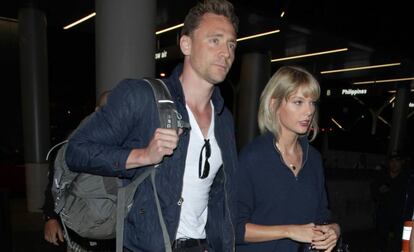 Tom Hiddleston y Taylor Swift, en Los Ángeles.