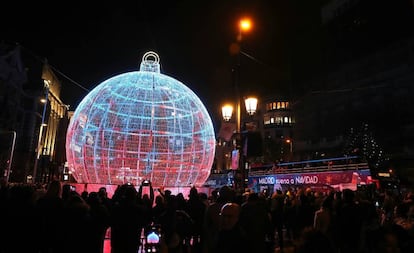 Encendido de las luces de Navidad de 2019 por el alcalde de Madrid, Jose Luis Martínez-Almeida.