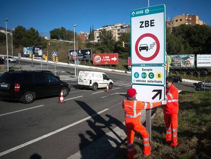 Barcelona començarà a multar els cotxes contaminants el 15 de setembre