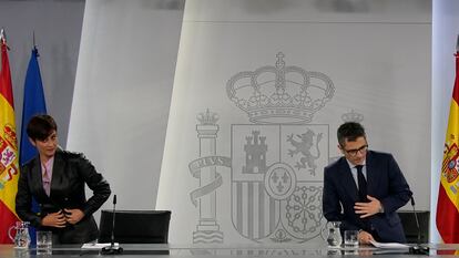La ministra Portavoz del Gobierno, Isabel Rodríguez, y el ministro de la Presidencia, Félix Bolaños, este lunes. 