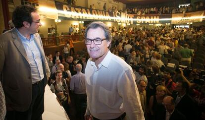 Artur Mas y Josep Rull, en el acto de Converg&egrave;ncia en Molins de Reis.