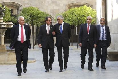 Mas y Torres-Dulce se reúnen en el Palau de la Generalitat.