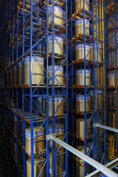 Almacén de bobinas de papel