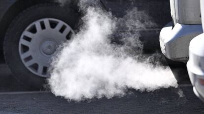 Emisiones de un motor diésel en Essen, Alemania.  
 