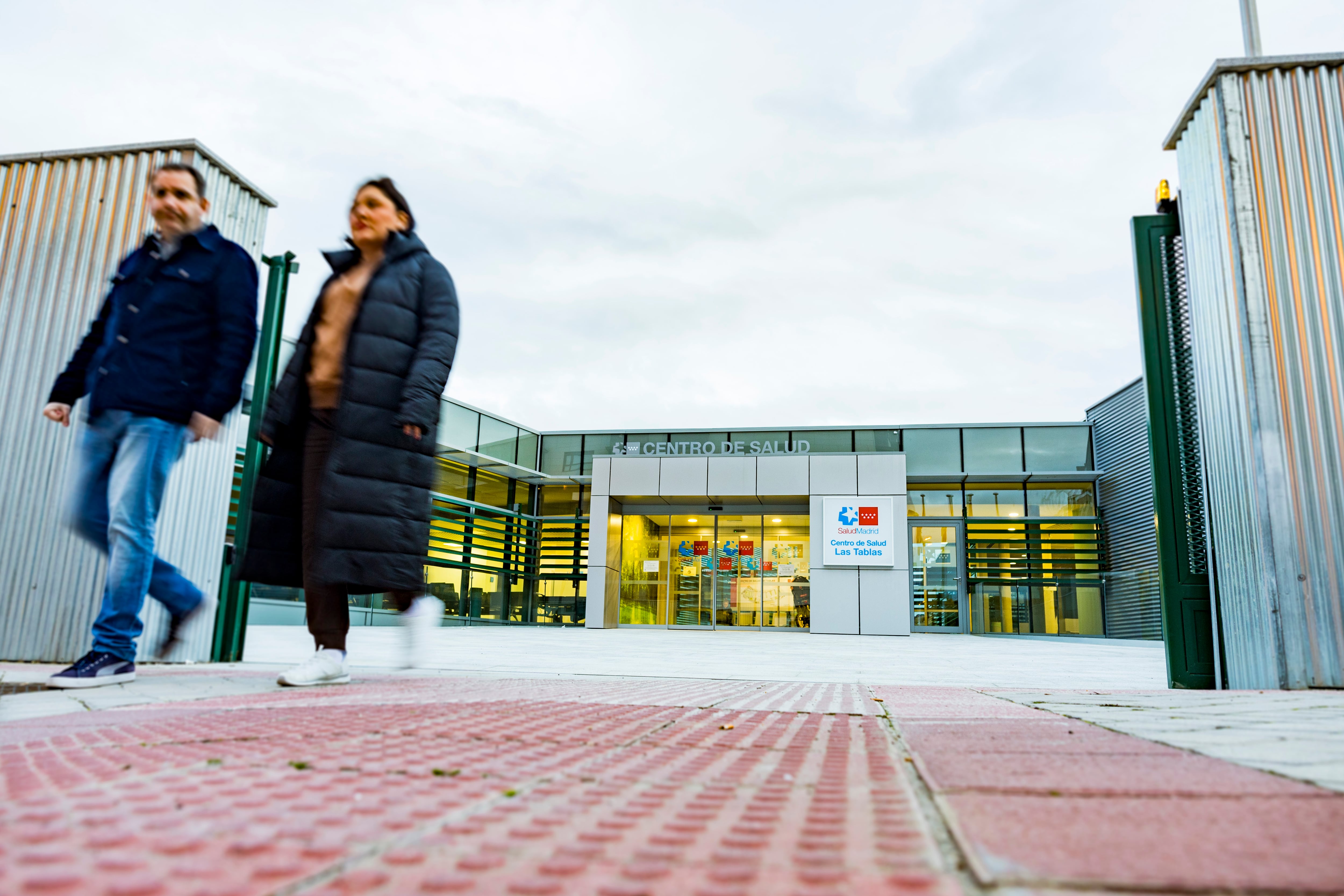 Tercer día de caos en la Atención Primaria de Madrid por la caída del sistema informático: “Es una vuelta al paleolítico” 