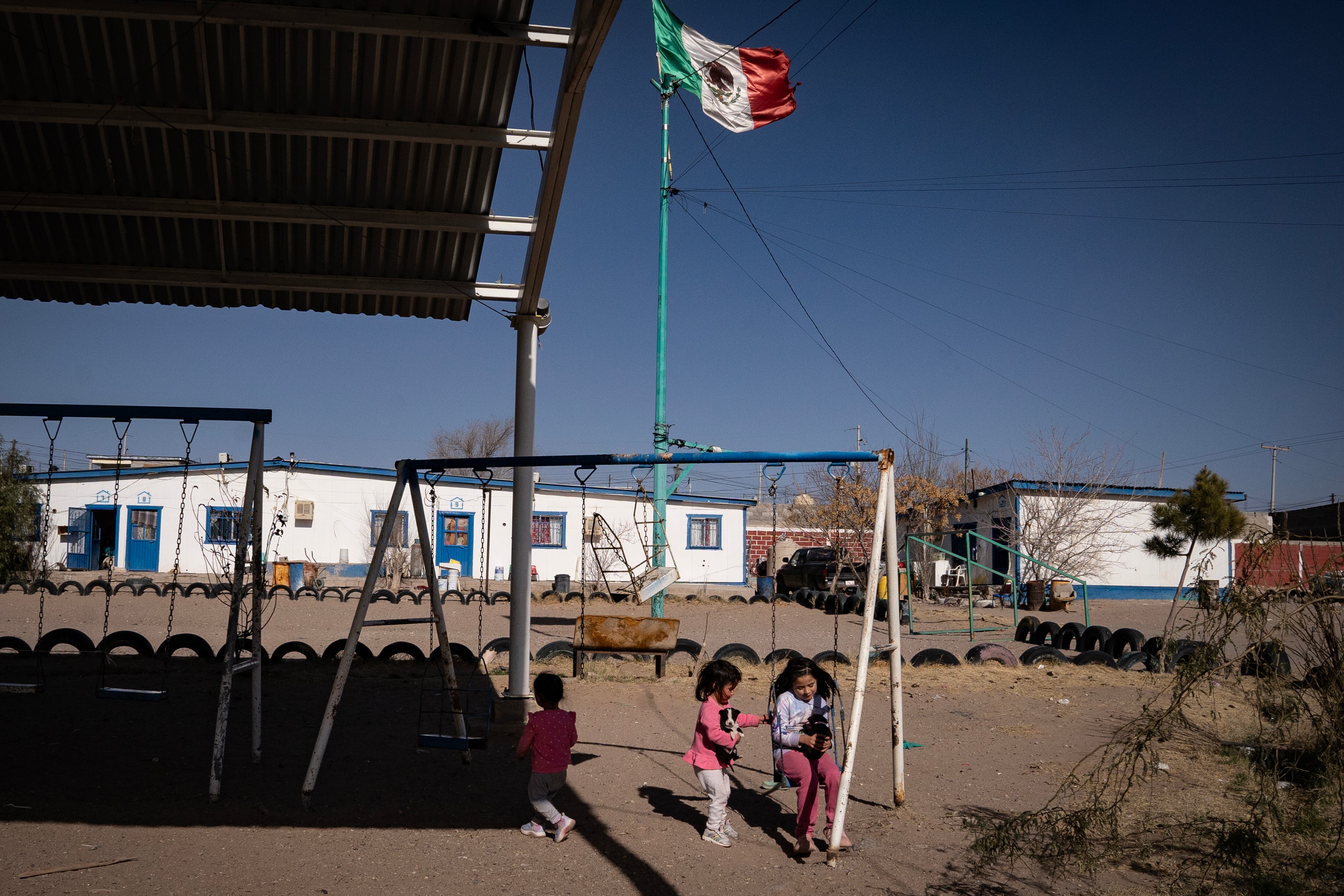 La educación a los niños migrantes en México se abre en la teoría, pero se cierra en la práctica