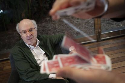 Jordi Camí, director del Parc de Recerca Biomèdica de Barcelona, durant la presentació del llibre 'El cerebro ilusionista'.