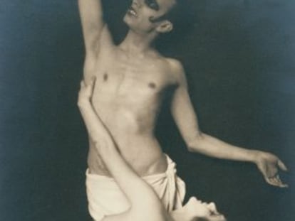 La provocativa artista berlinesa, Anita Berber y un bailarín fotografiados cerca de 1910.