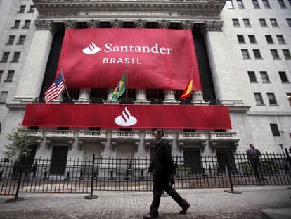 Painel do Santander em Wall Street, quando a filial brasileira entrou na Bolsa em 2009.