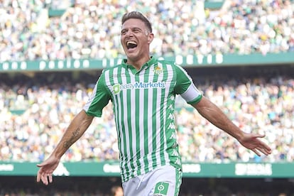 Joaquín celebra su tercer gol al Athletic.