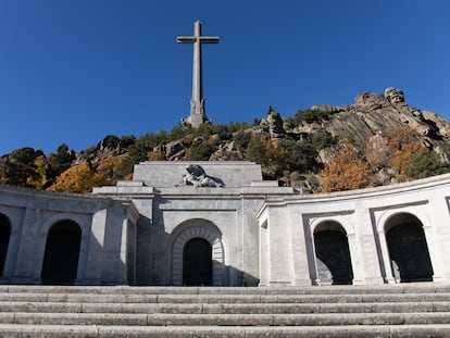 Entrada de la basílica del valle de Cuelgamuros, conocido antes de la Ley de Memoria Histórica como Valle de los Caídos.