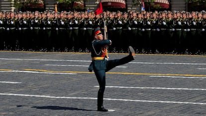 Marcha militar para conmemorar el 73 aniversario de la victoria sobre la Alemania nazi en la Segunda Guerra Mundial.