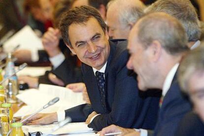El presidente del Gobierno español, José Luis Rodríguez Zapatero, al inicio hoy de la última jornada de la XXI Cumbre Ibérica.