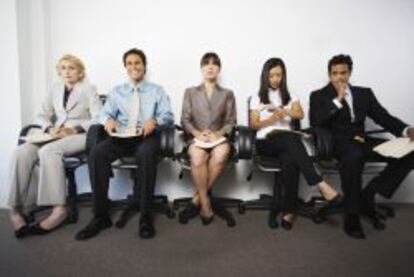 Candidatos esperando a una entrevista de trabajo