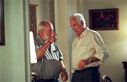 Federico Luppi y Adolfo Aristarain, durante el rodaje de <b></b><i>Lugares comunes.</i>