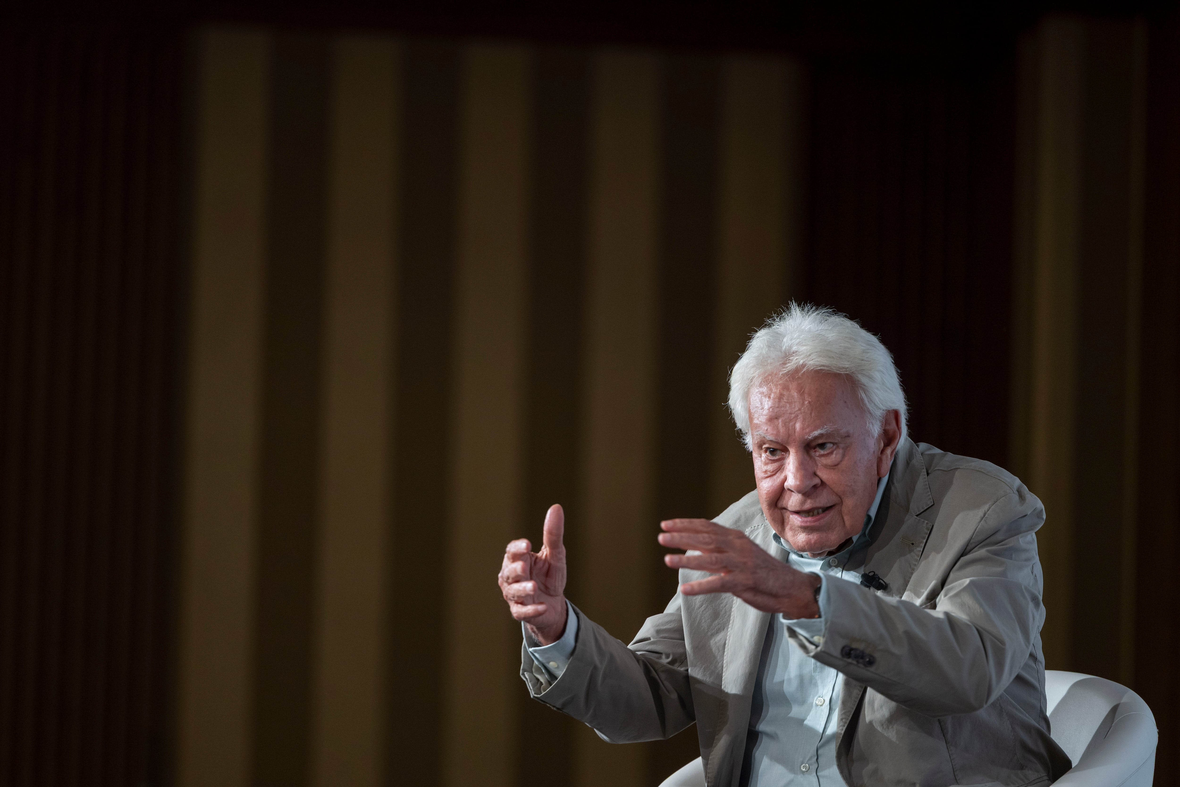 Última hora de la actualidad política, en directo | Felipe González cree que la sentencia del Supremo sobre el caso mascarillas es “muy medida” y “está bien hecha”