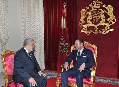 Mohamed VI y Abdelil&aacute; Benkiran, en noviembre.