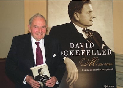 El fallecido financiero estadounidense David Rockefeller, cuando presentó sus memorias en España en 2004.