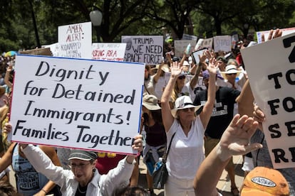 Una manifestación el 30 de junio en Austin por la reagrupación de familias inmigrantes.
 