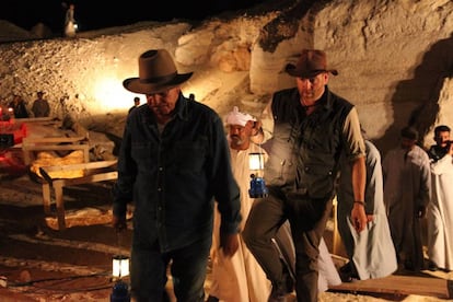 Josh Gates y Zahi Hawass.