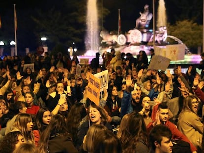 Manifestación en apoyo a la chica víctima de una violación en San Fermín.