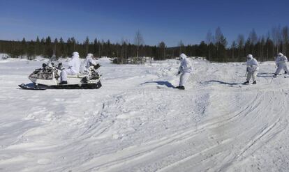 La brigada del Ártico de Rusia, durante ejercicios militares.