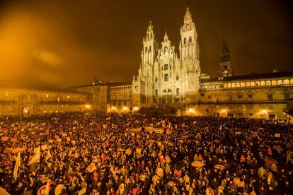 Tens of thousands of protestors on Friday evening in A Coruña, Galicia. 