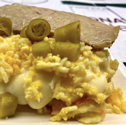 Ensaladilla ganadora en el último concurso de GASTRONOMIKA. Descalificable para ODER por los encurtidos.